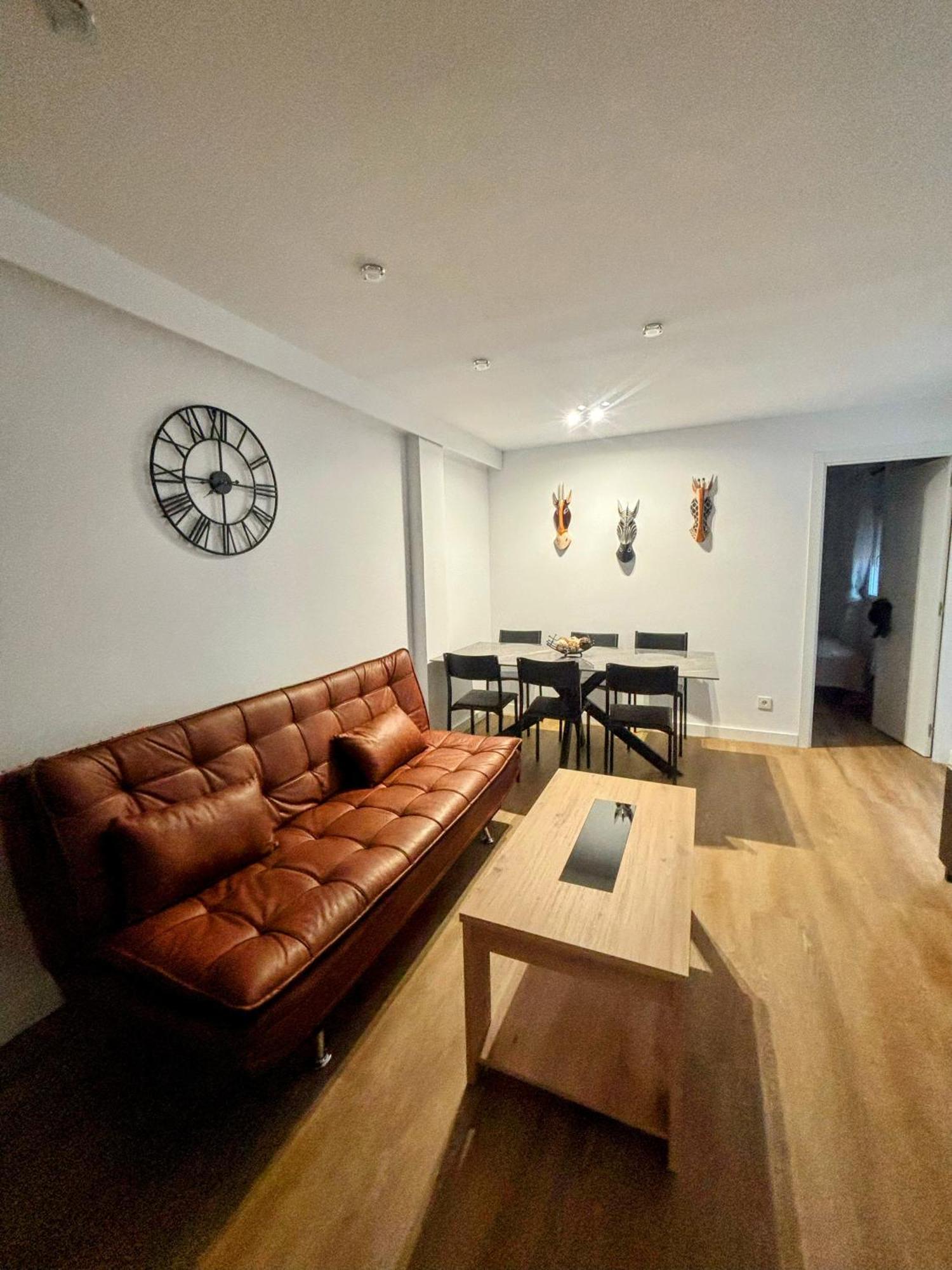 Santa Lucia Apartment Zaragoza Bagian luar foto