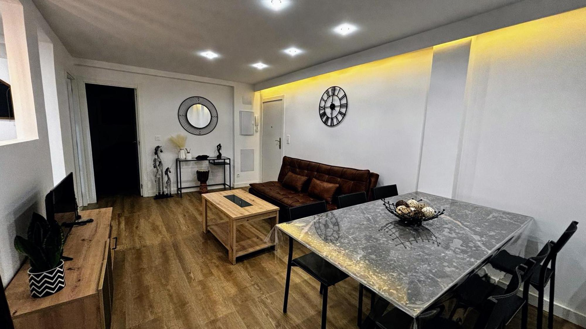 Santa Lucia Apartment Zaragoza Bagian luar foto