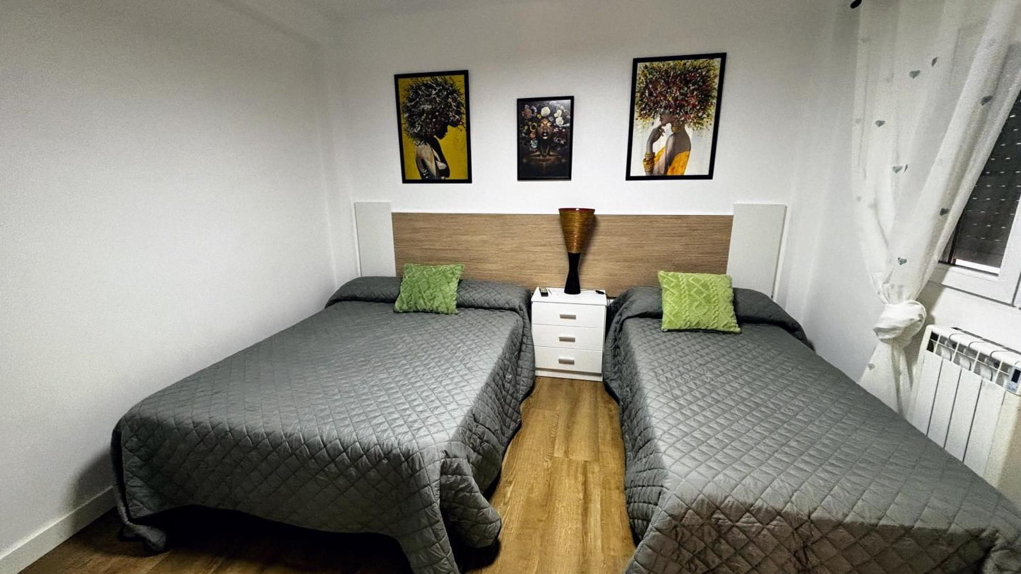 Santa Lucia Apartment Zaragoza Bagian luar foto