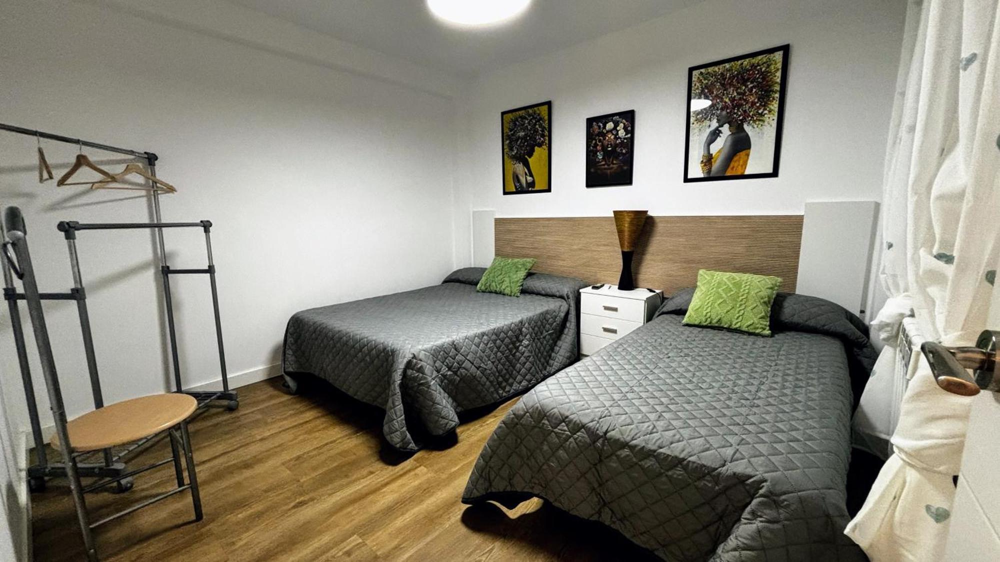 Santa Lucia Apartment Zaragoza Bagian luar foto
