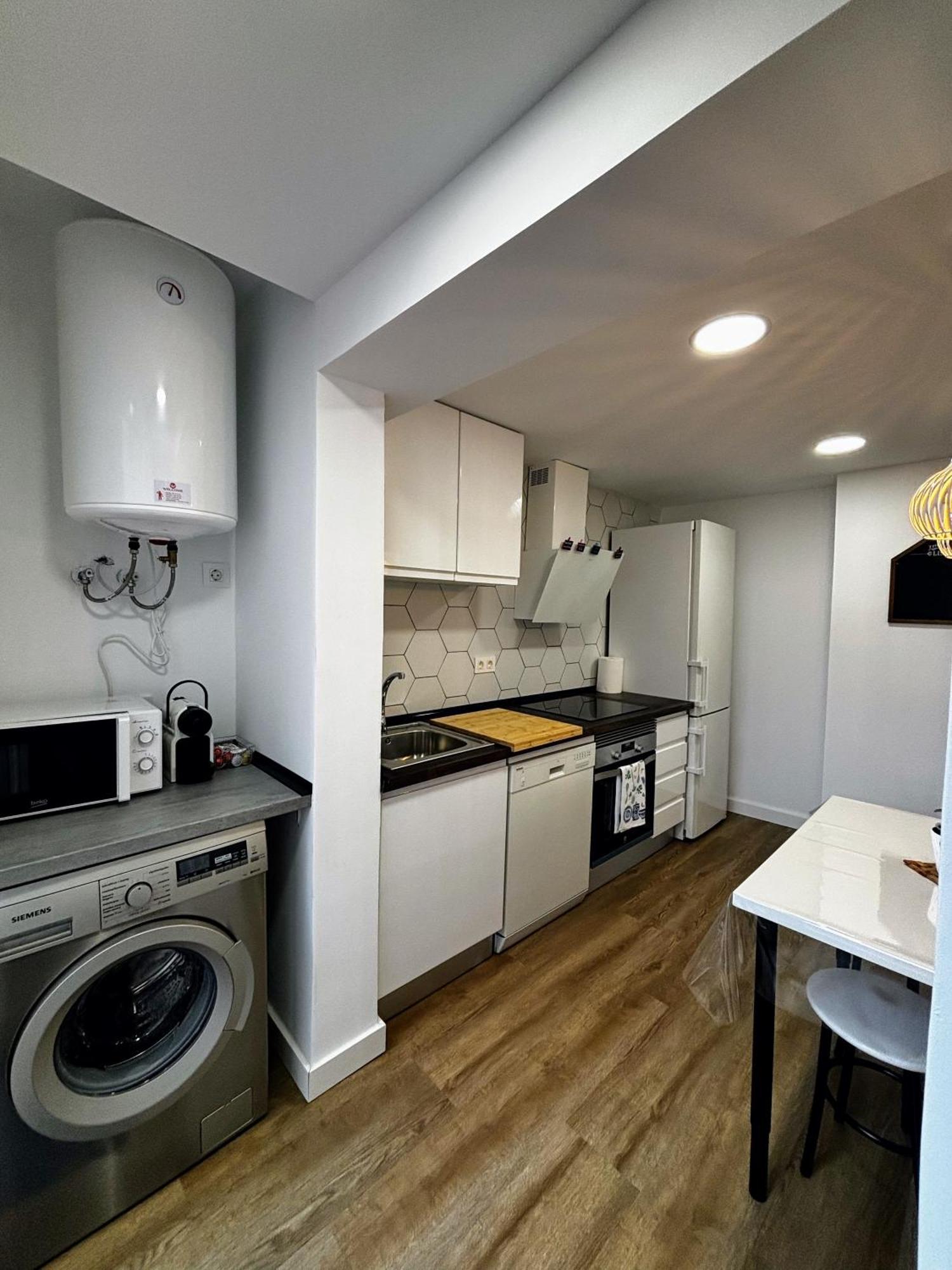Santa Lucia Apartment Zaragoza Bagian luar foto
