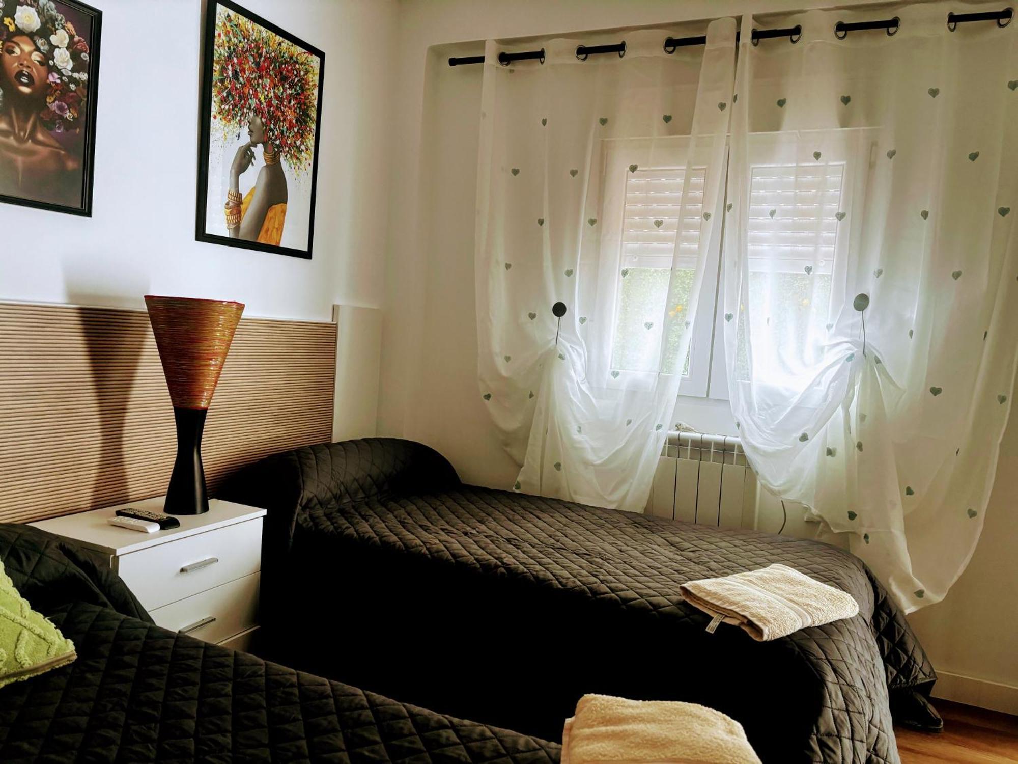 Santa Lucia Apartment Zaragoza Bagian luar foto